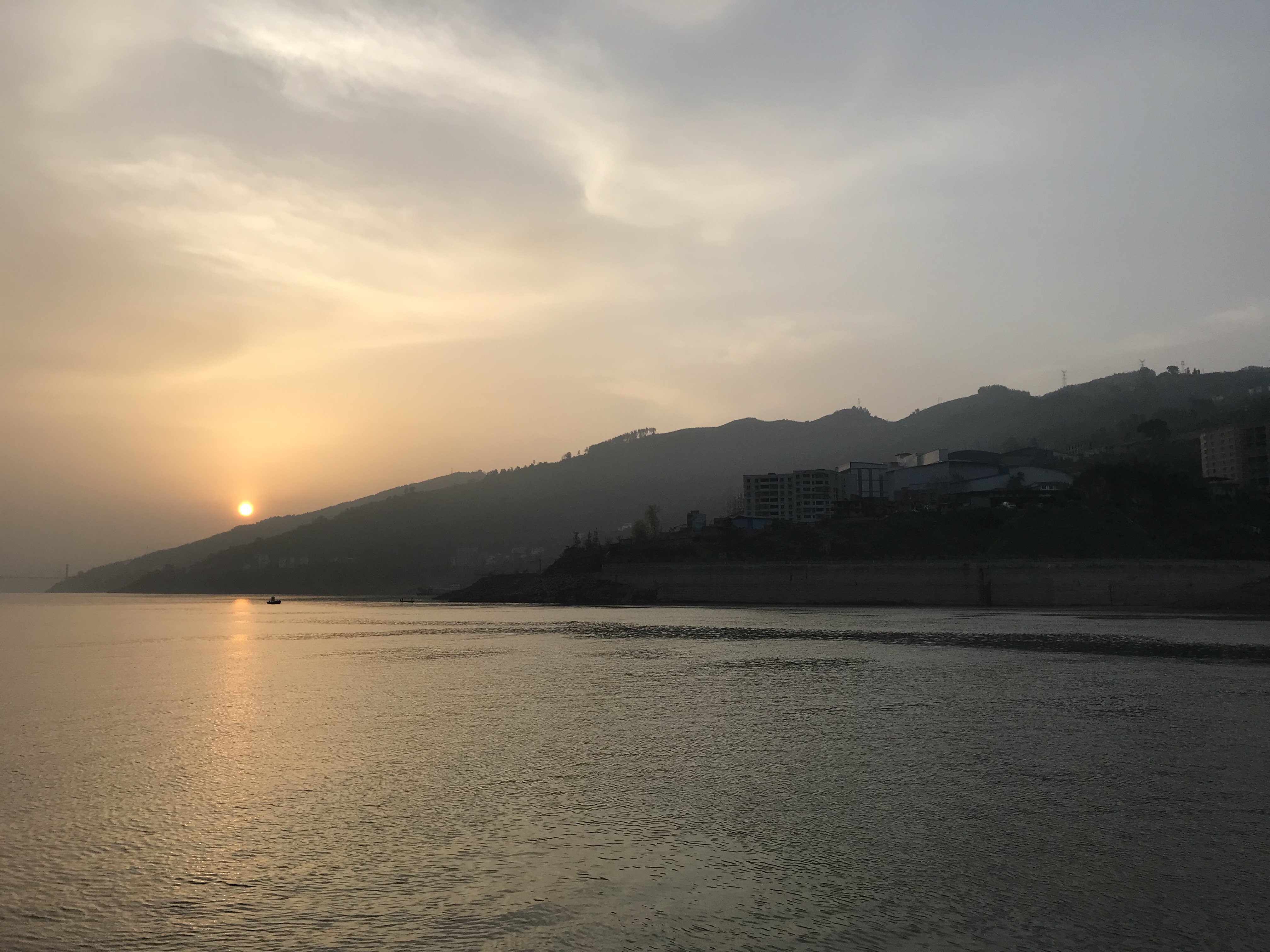./2018/03 - Viking China/16 - Shibaozhai/IMG_7369.JPG